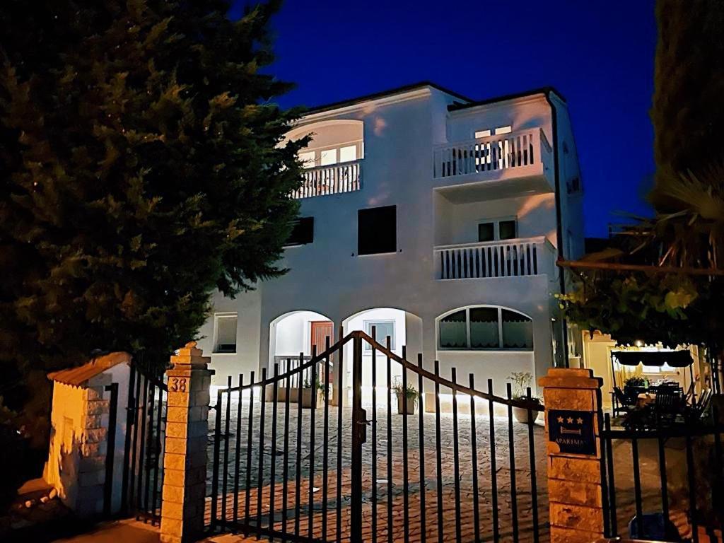 Apartmani Marin 메덜린 외부 사진